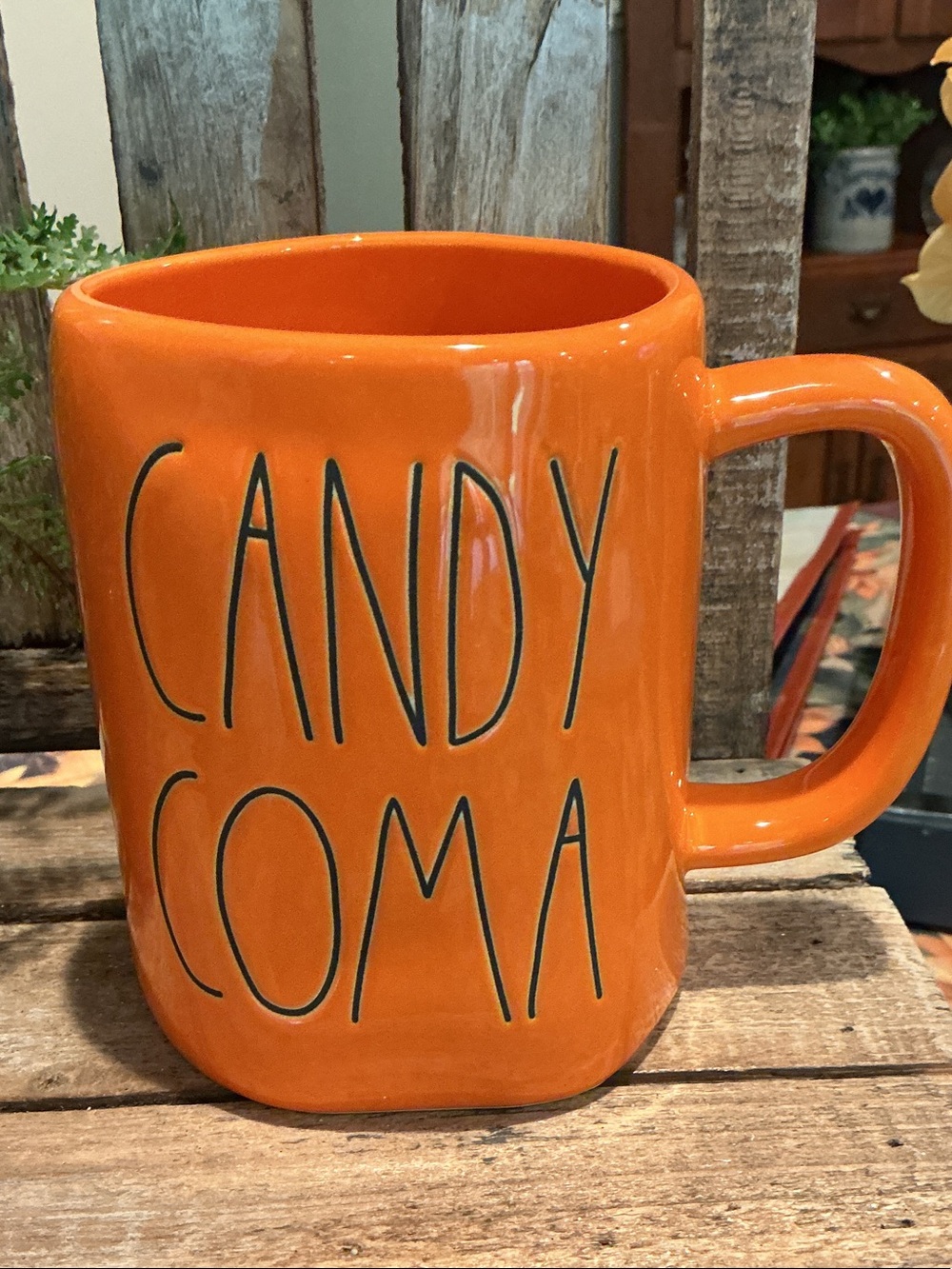 EUC - Rae Dunn Halloween Mug